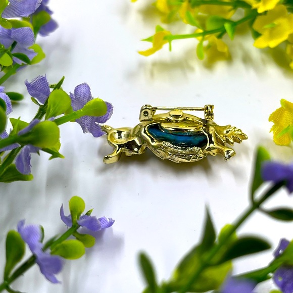 Gerry’s Signed Vintage Good Plated Owl Brooch with Turquoise Stone - Picture 3 of 5